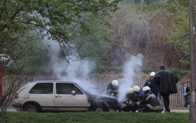 Vehicle crash in Trenton leaves two dead