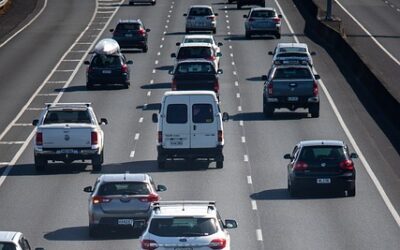 Crash on Highway 6 in Flamborough leaves driver seriously injured